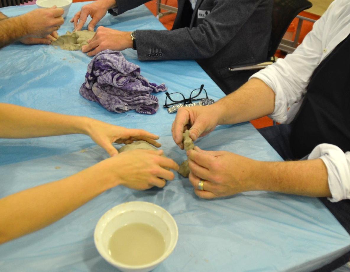 Wie Menschen, Teams und Organisationen in Komplexität und Dynamik wirksam sein können